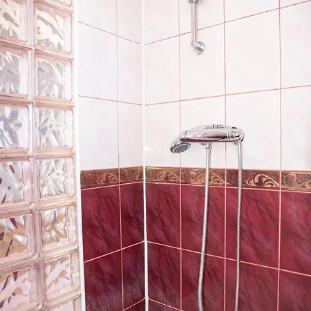 Dom Na Fali Δωμάτια σε οικογενειακή κατοικία
